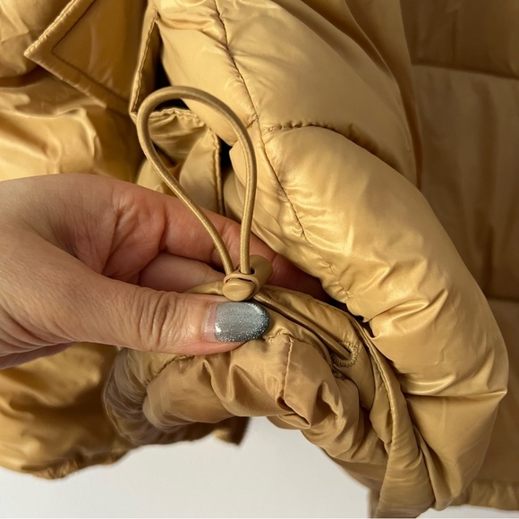 Abercrombie & Fitch Oversized Utility Puffer Jacket Light Brown - Picture 8 of 15